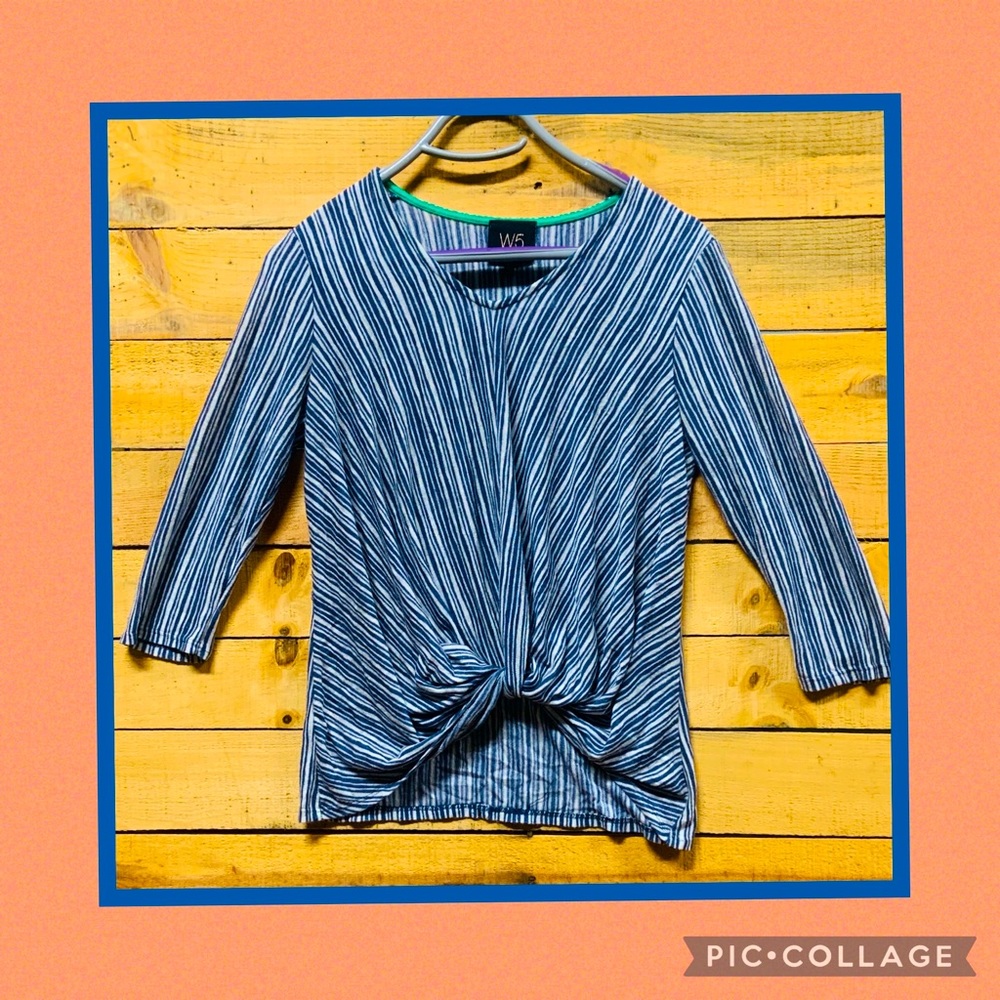 •W5 Blue + White Striped Tie Knot Top• - Picture 1 of 3